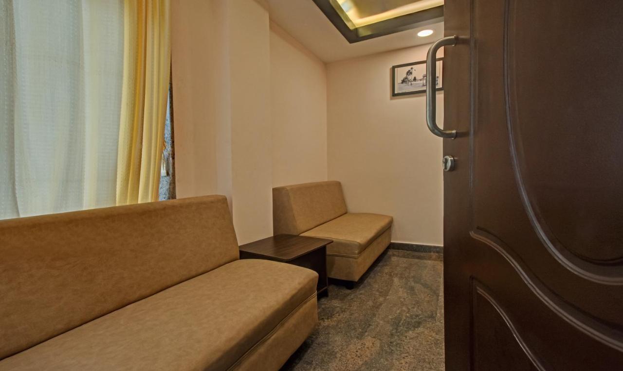 Treebo Trend Palm Tree Hotel Chennai Ngoại thất bức ảnh