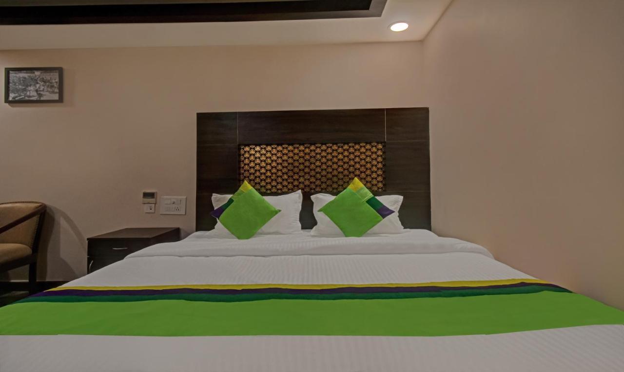 Treebo Trend Palm Tree Hotel Chennai Ngoại thất bức ảnh